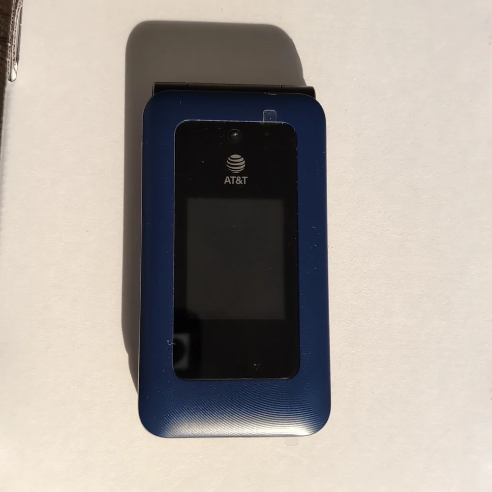 AT&T Cingular Flex 2 - Classic Navy Prepaid Phone. Used a few days as a back up